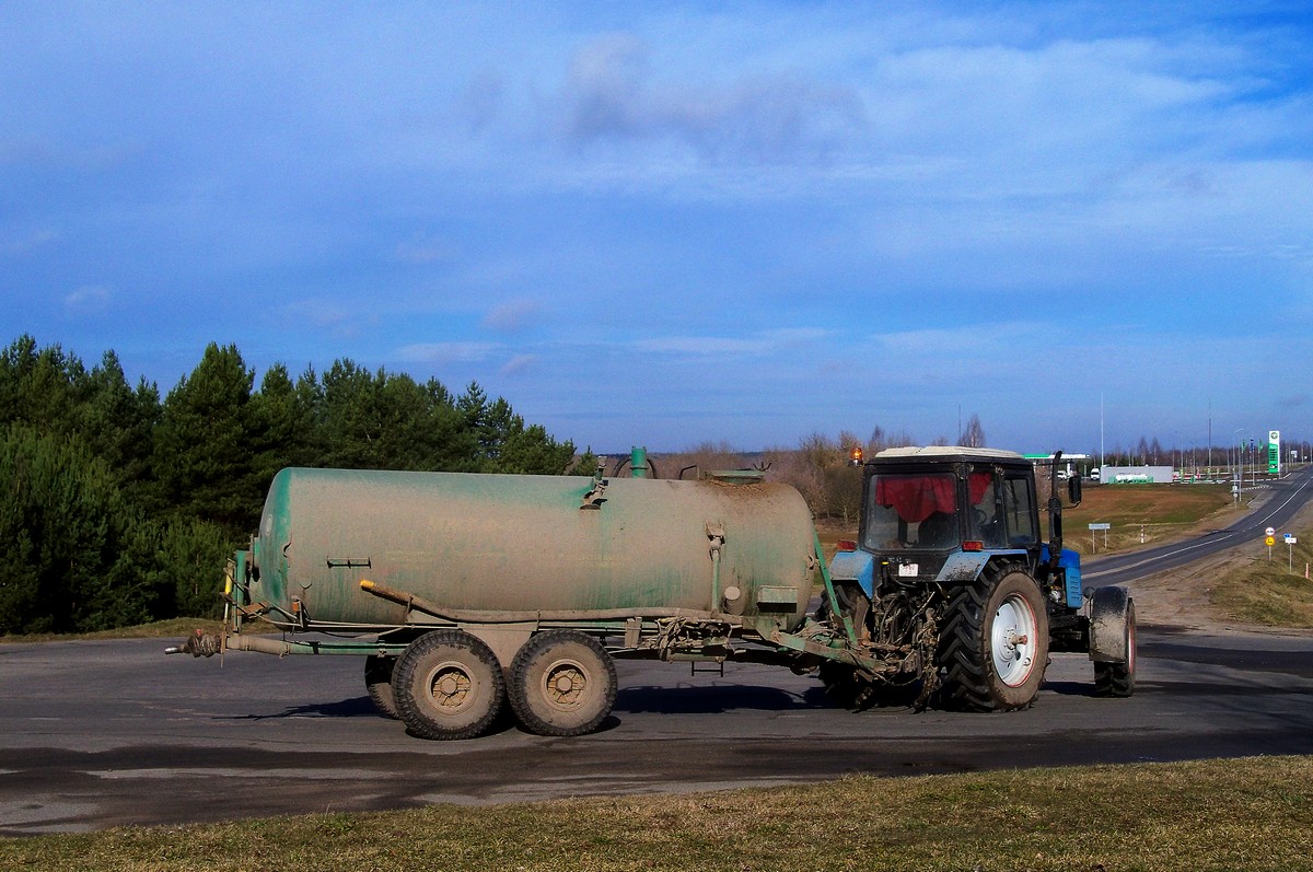 Могилёвская область, № 3852 ТА — Беларус-1221; Прицепы сельскохозяйственные — Машины для внесения жидких удобрений