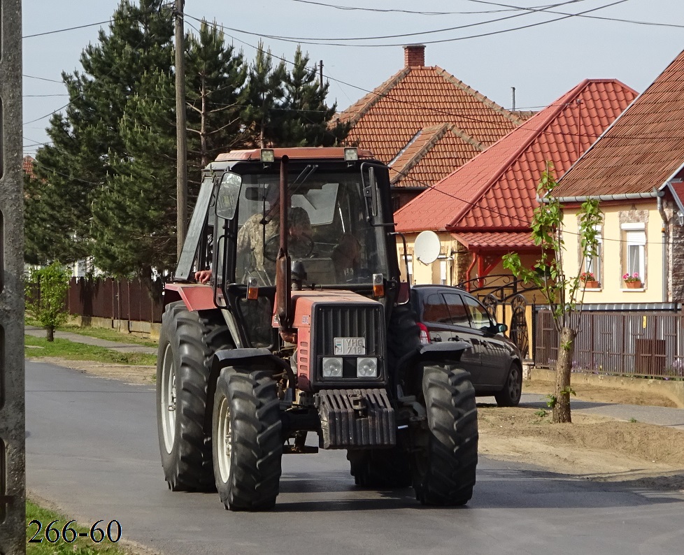 Венгрия, № YHG-718 — Беларус-820.2