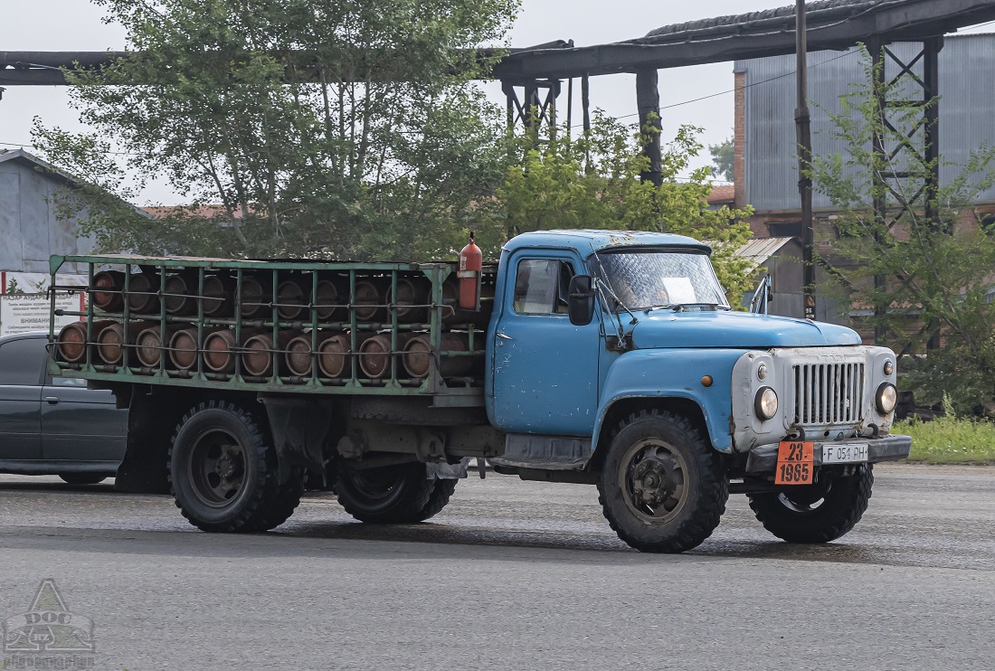 Восточно-Казахстанская область, № F 051 PH — ГАЗ-52-01
