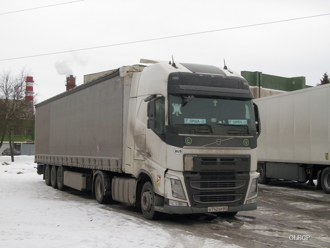 Смоленская область, № А 742 ЕР 67 — Volvo ('2012) FH.460 [X9P]