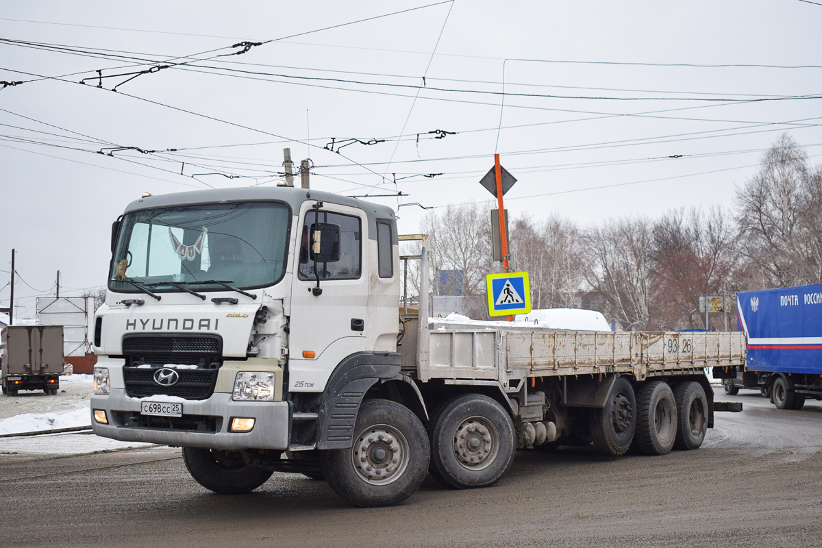 Алтайский край, № С 698 СС 25 — Hyundai Power Truck HD320