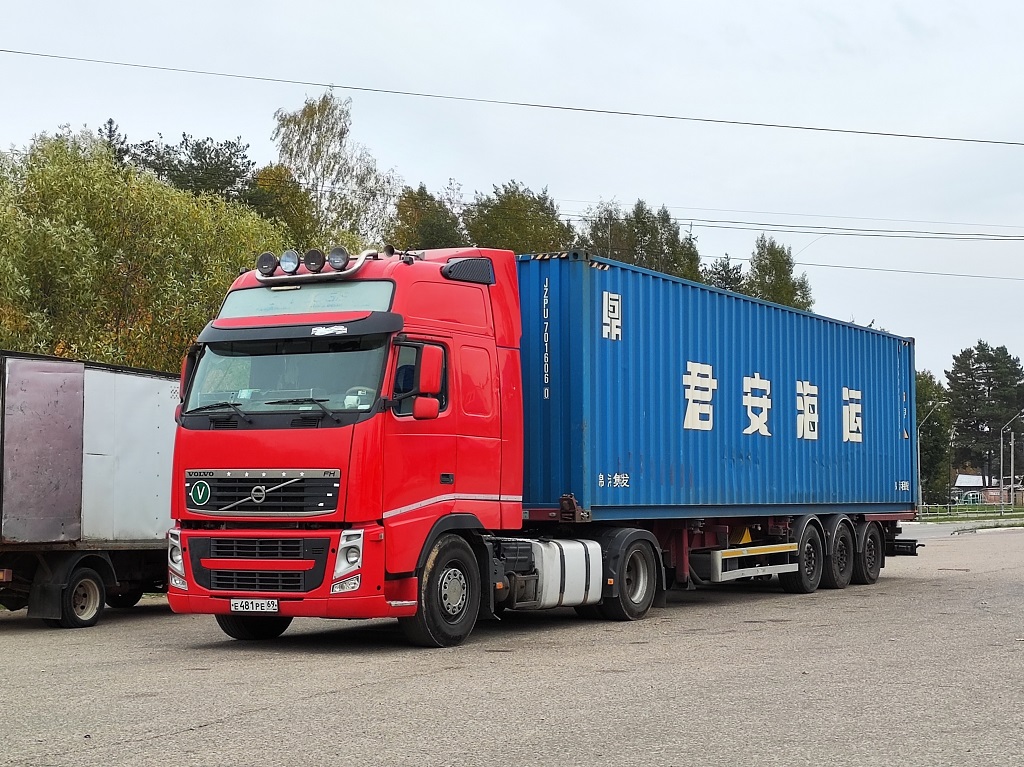 Тверская область, № Е 481 РЕ 69 — Volvo ('2008) FH.460