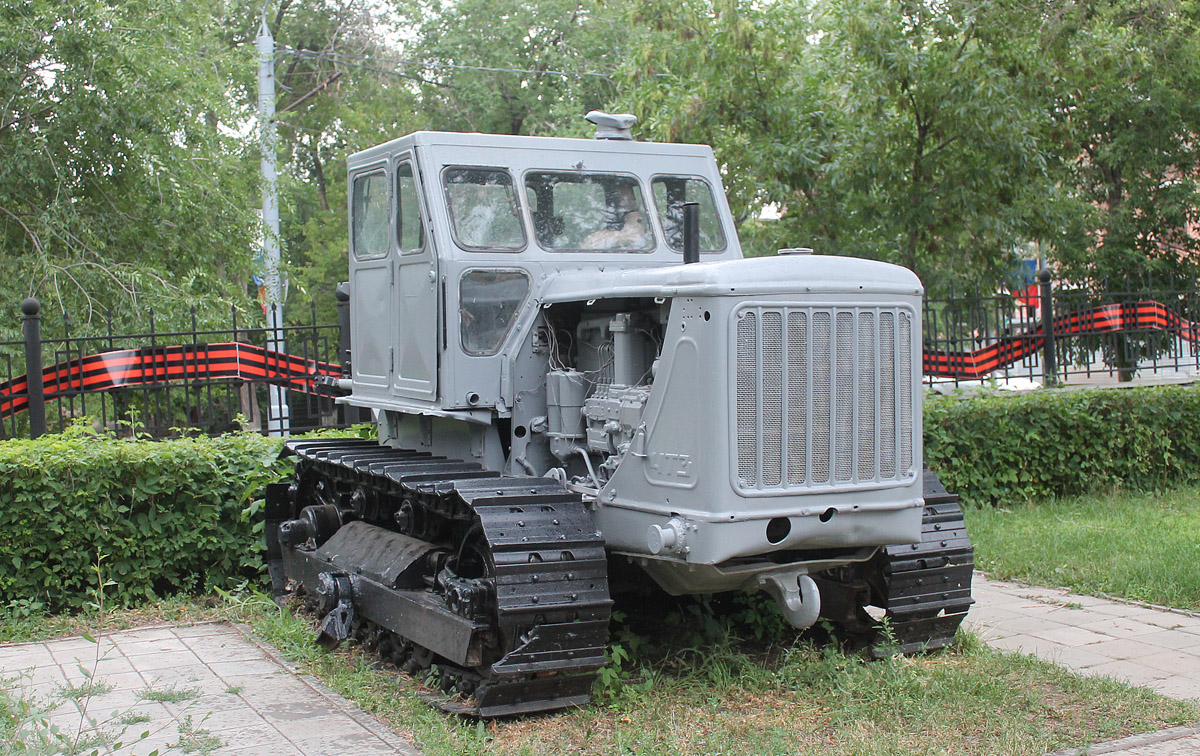 Оренбургская область, № (56) Б/Н СТ 0012 — Т-100М (общая модель); Оренбургская область — Спецтехника на постаментах