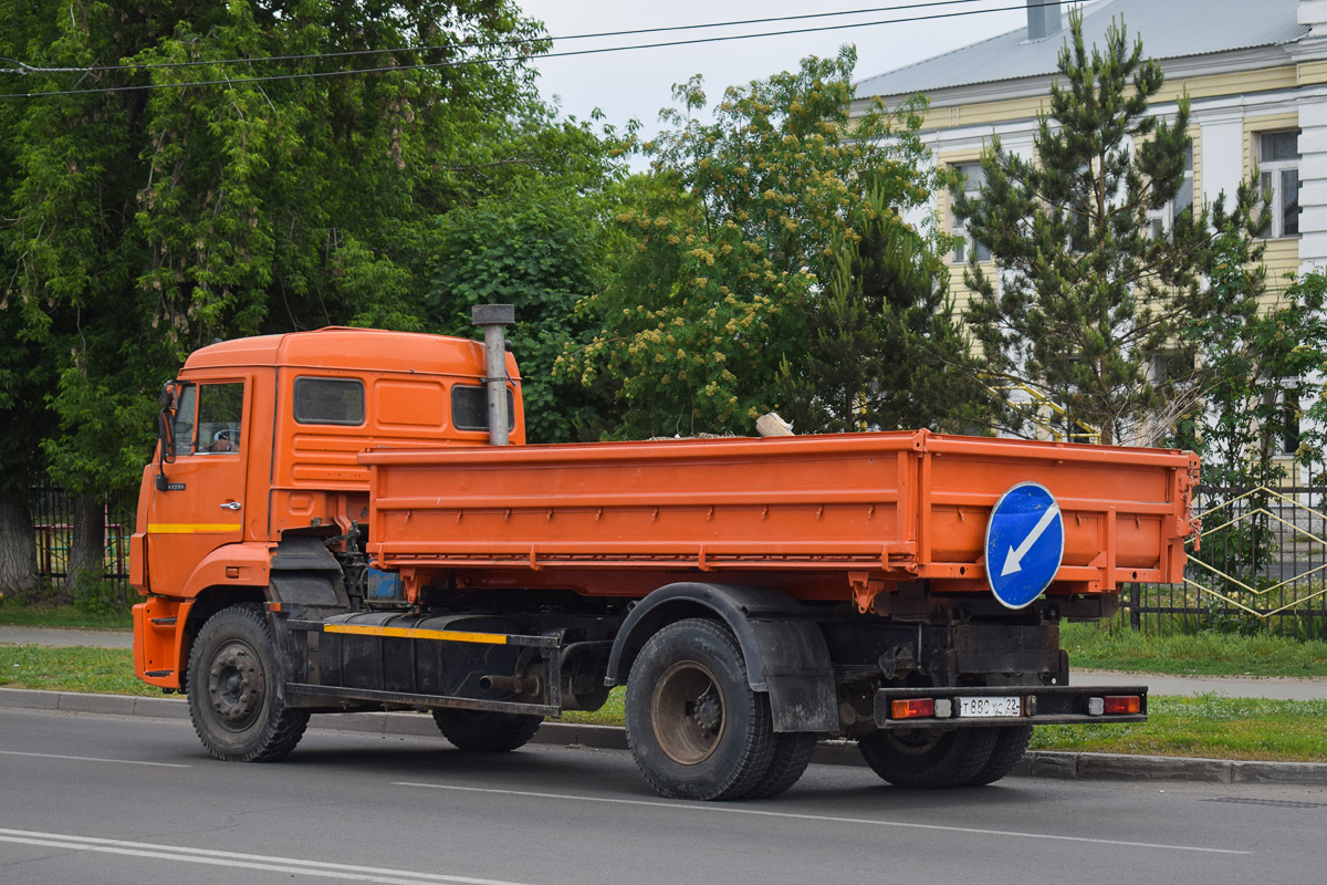 Алтайский край, № Т 880 ХС 22 — КамАЗ-43253-H3