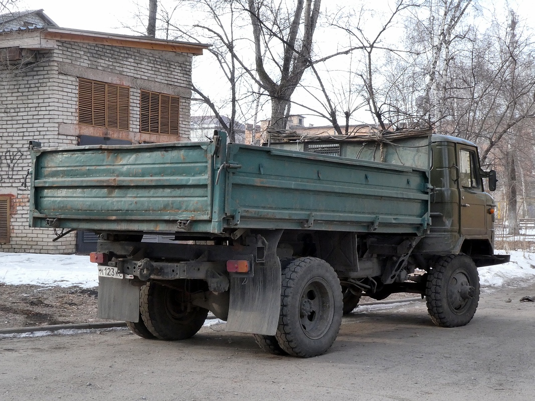 Хабаровский край, № М 123 КС 27 — ГАЗ-66-31