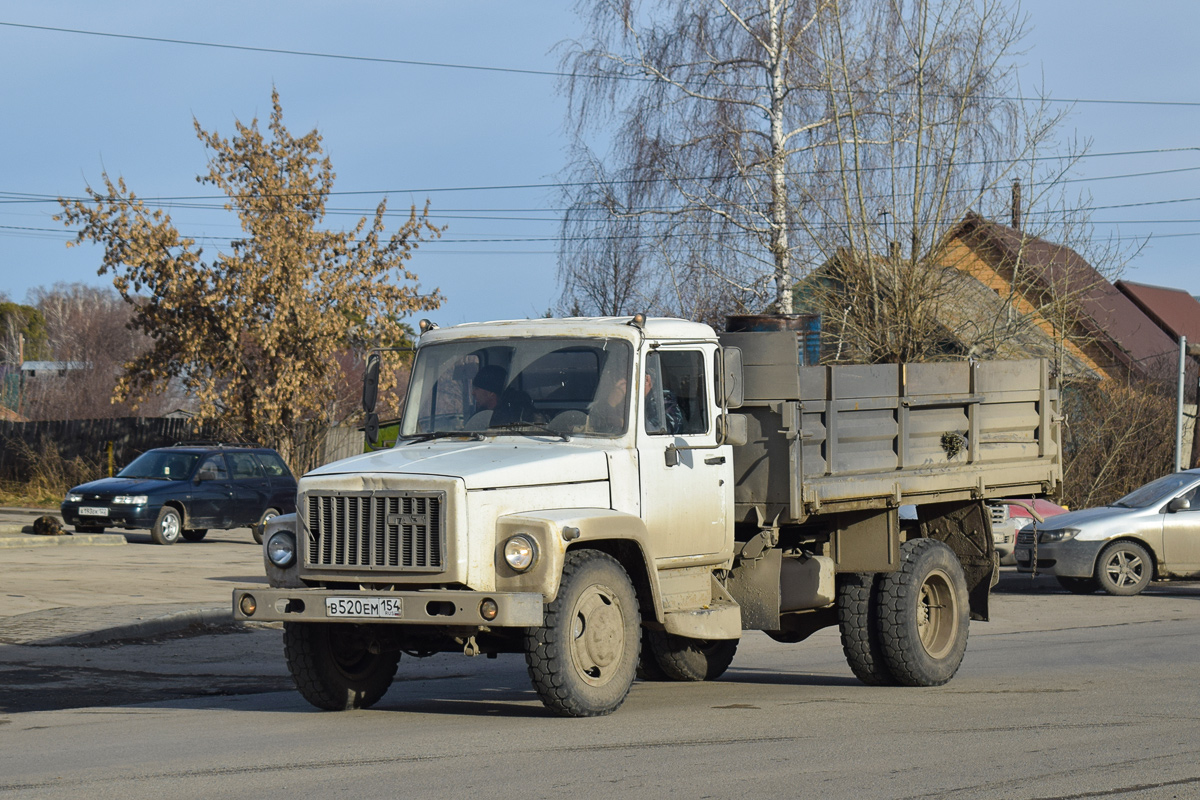 Новосибирская область, № В 520 ЕМ 154 — ГАЗ-3309