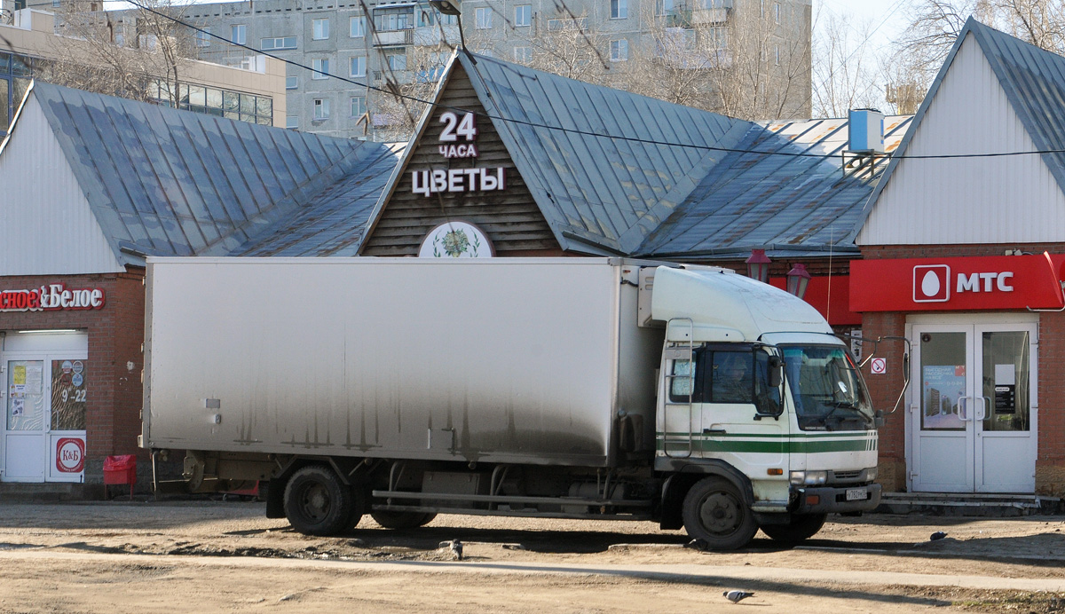 Омская область, № У 782 РМ 55 — Nissan Diesel Condor
