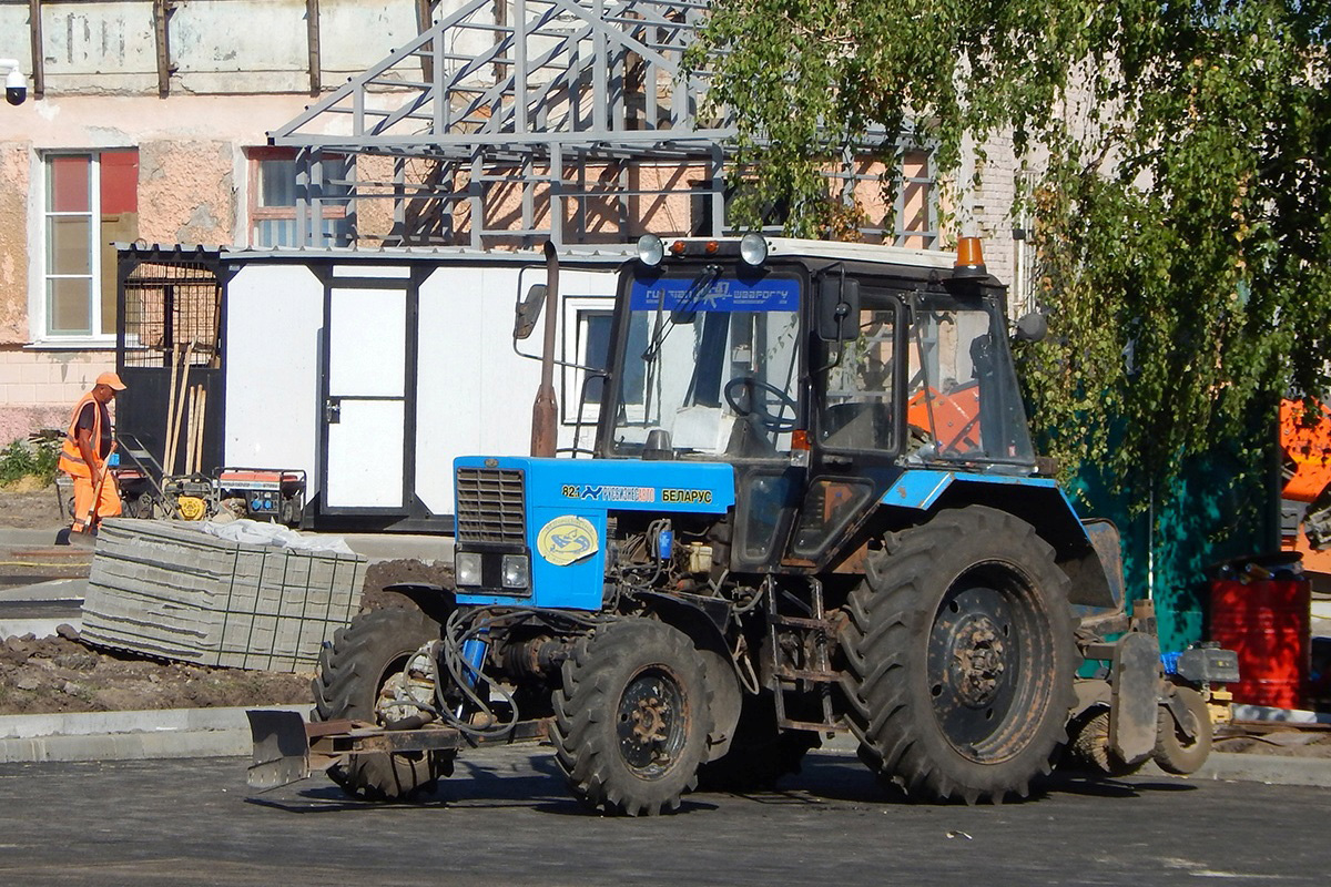Белгородская область — Спецтехника с нечитаемыми на фото номерами