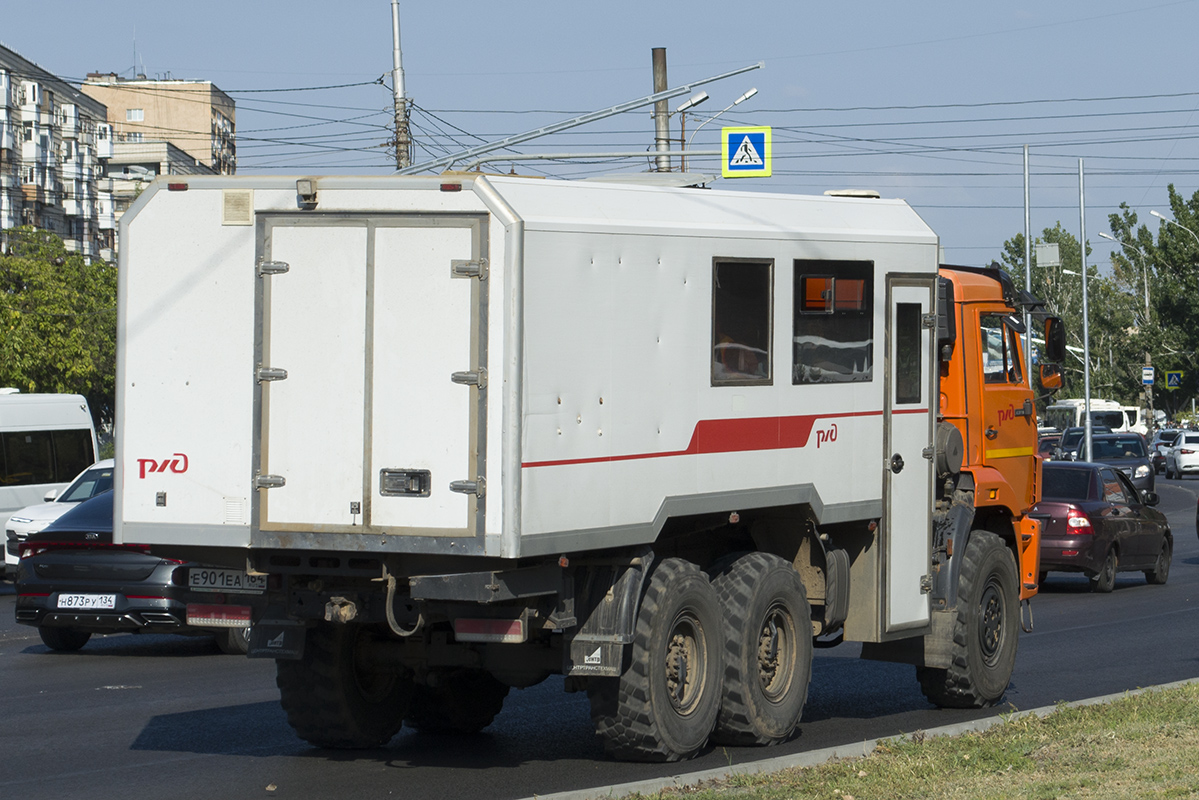 Саратовская область, № Е 901 ЕА 164 — КамАЗ-43118-50