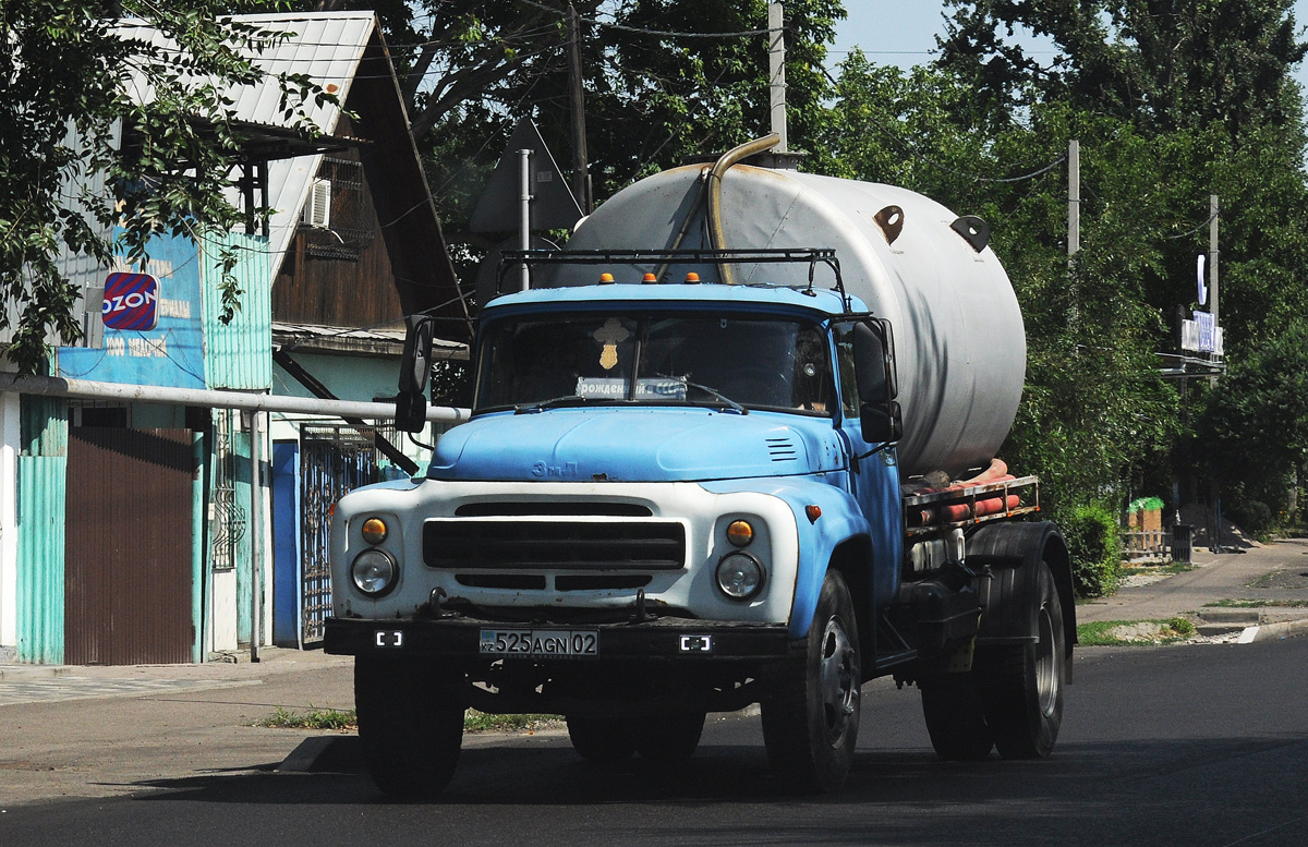 Алматы, № 525 AGN 02 — ЗИЛ-495710