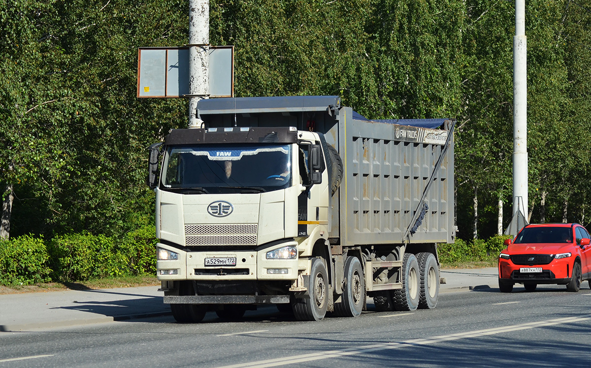 Тюменская область, № А 529 МН 172 — FAW J6 (общая модель)