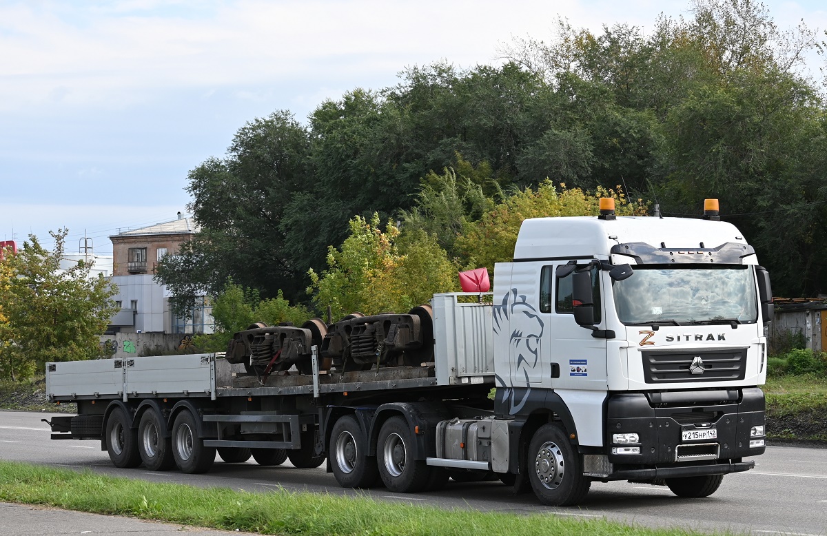 Кемеровская область, № У 215 НР 142 — Sitrak C7H ZZ4256