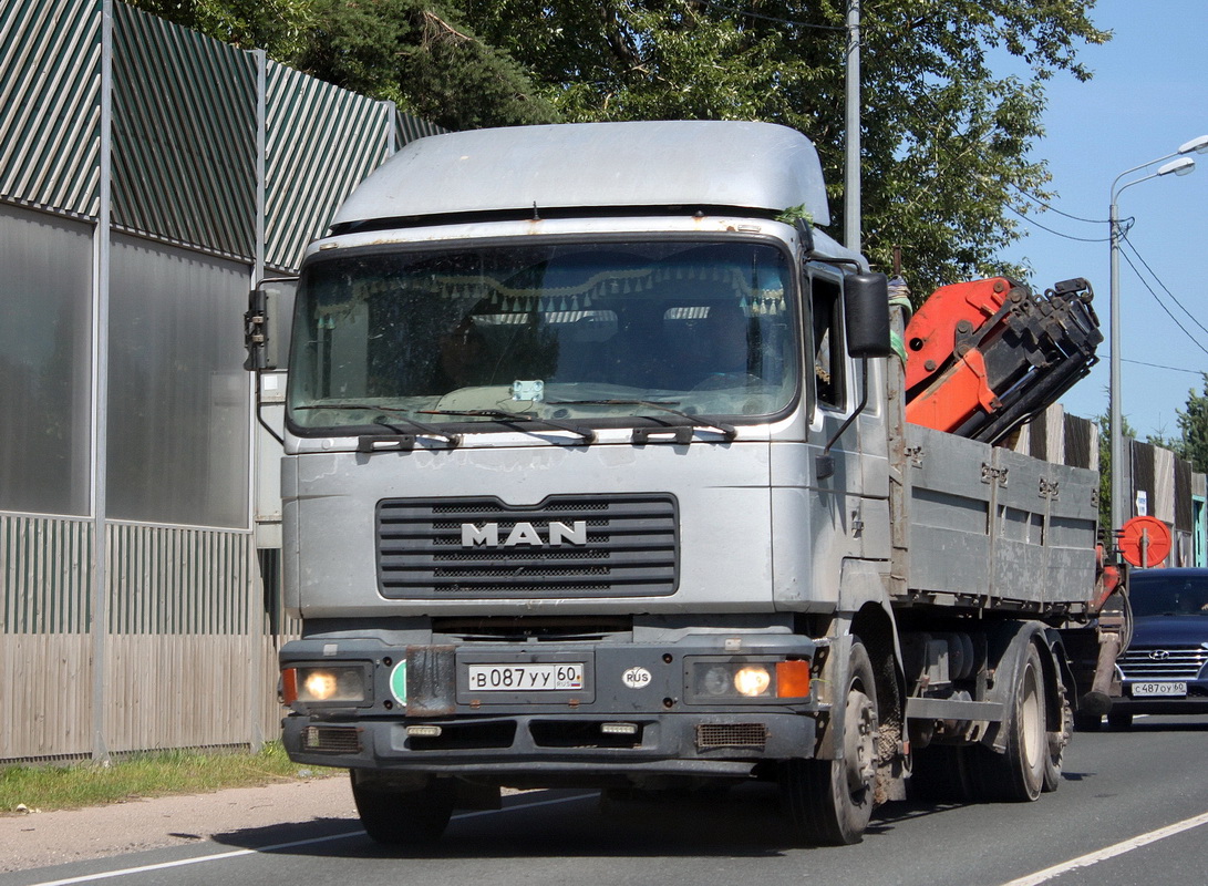 Псковская область, № В 087 УУ 60 — MAN F2000 (общая модель)