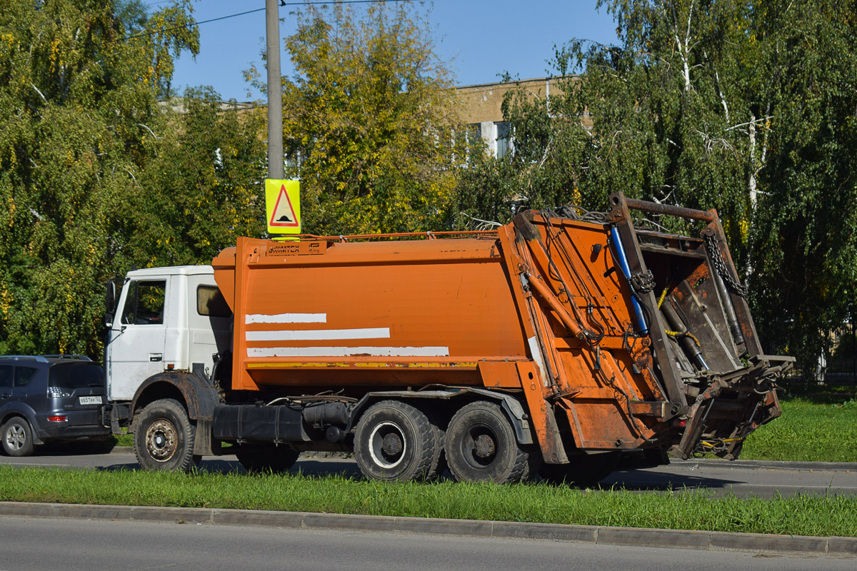 Алтайский край, № В 942 УТ 178 — МАЗ-6303A3