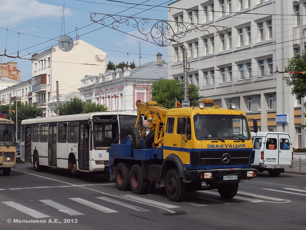 Владимирская область, № Н 298 МР 33 — Mercedes-Benz LPK (общая модель)