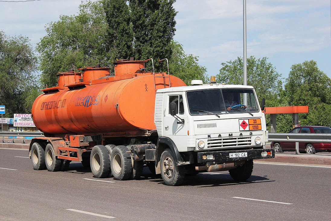 Жамбылская область, № H 182 CA — КамАЗ-5410