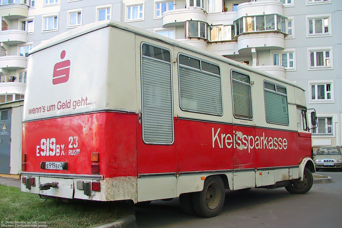 Краснодарский край, № Е 919 ВХ 23 — Mercedes-Benz LP (общая модель)
