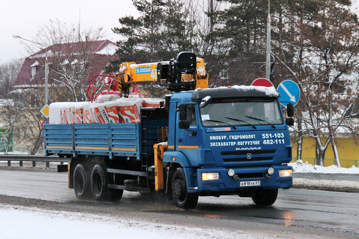 Чувашия, № В 818 ХК 21 — КамАЗ-65117-N3(78)