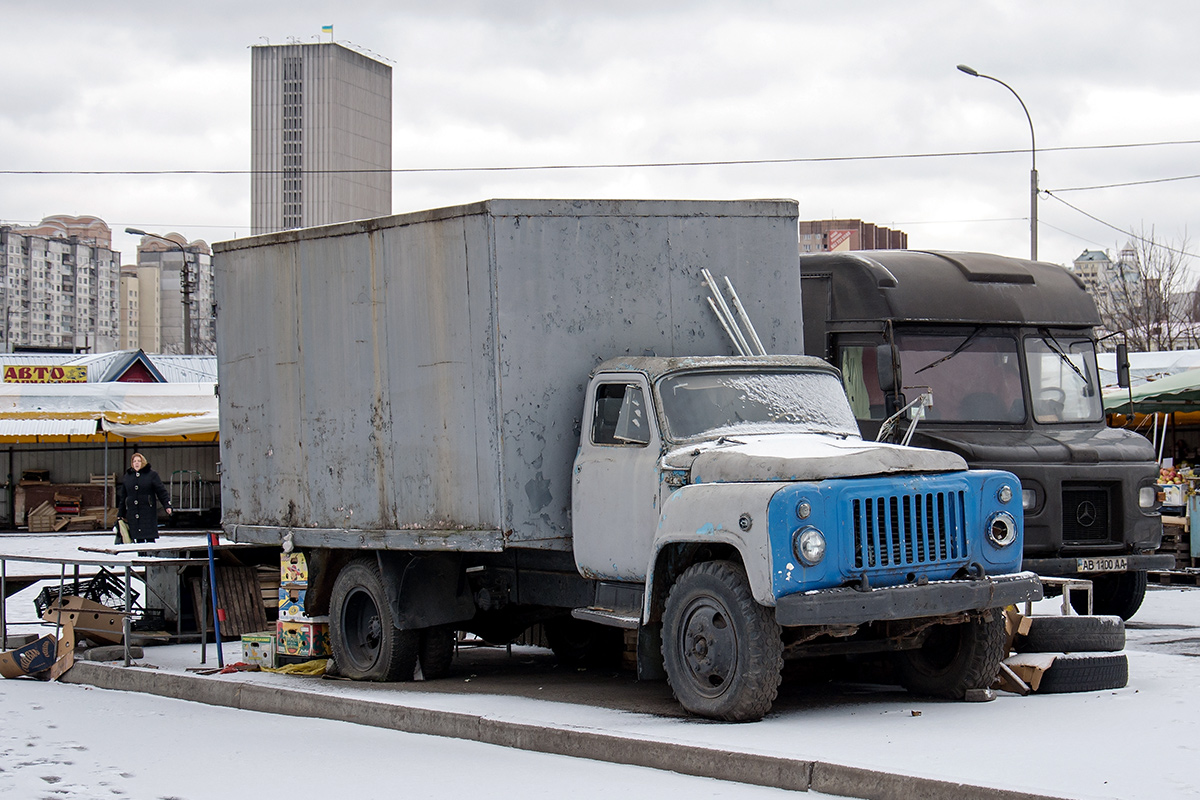 Киев, № (UA11) Б/Н 0005 — ГАЗ-52-01 (ГАЗ-52А); Киев — Автомобили без номеров