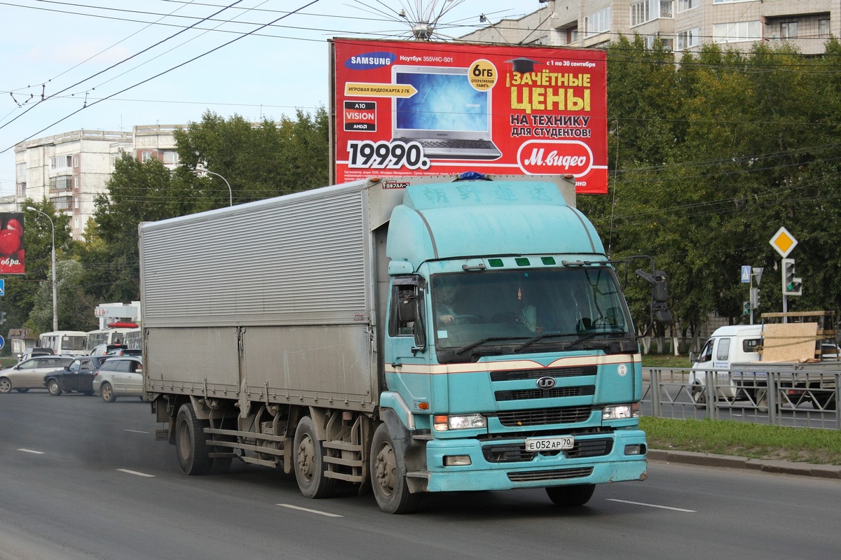 Томская область, № Е 052 АР 70 — Nissan Diesel Big Thumb