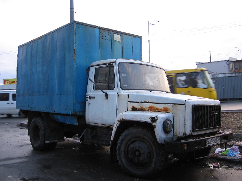 Киев, № 693-30 КН — ГАЗ-3307
