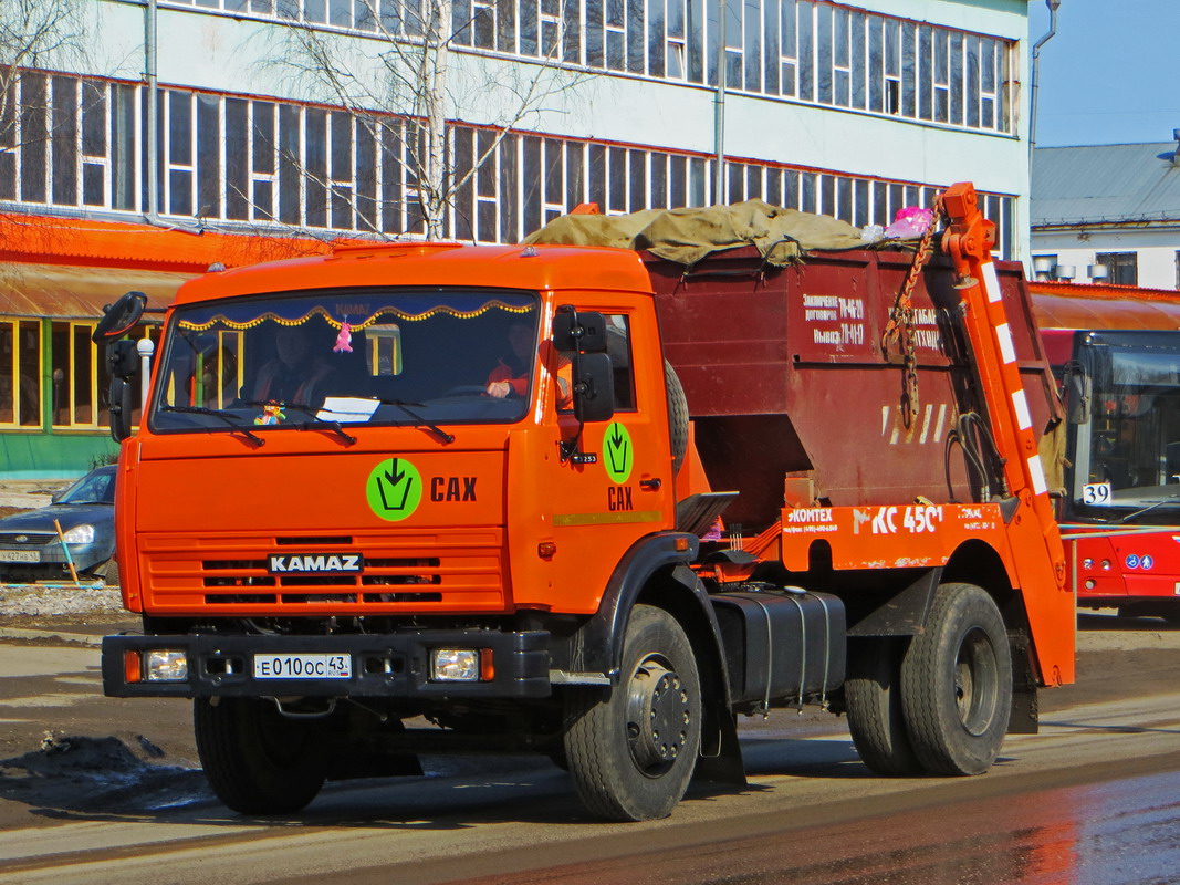 Кировская область, № Е 010 ОС 43 — КамАЗ-43253-A3(96)
