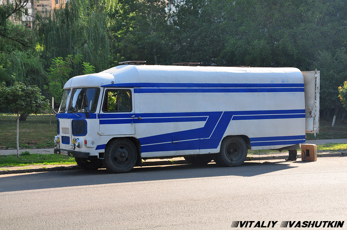 Винницкая область, № АВ 8724 АН — ПАЗ-37421