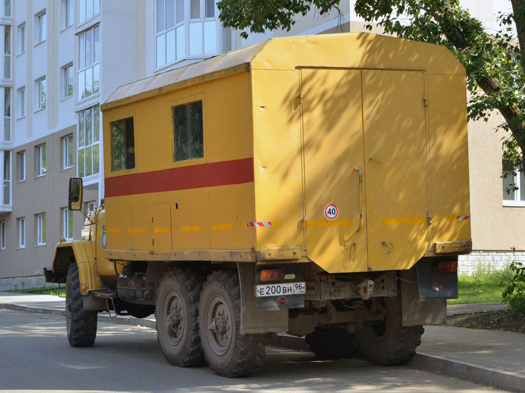Свердловская область, № Е 200 ВН 96 — ЗИЛ-131 (общая модель)