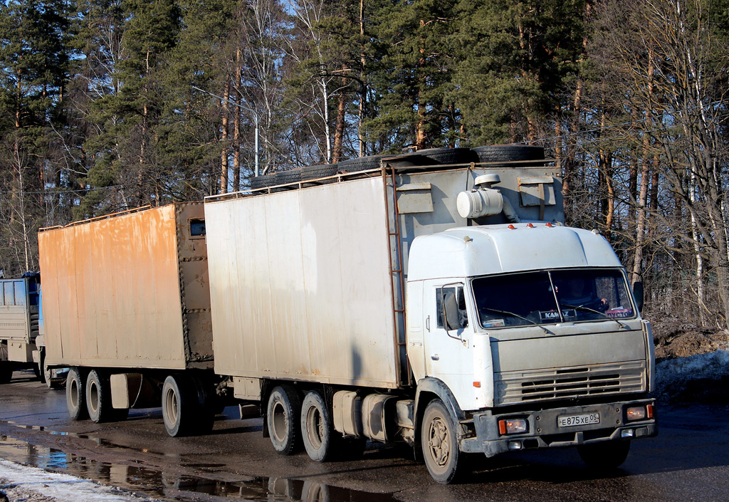 Дагестан, № Е 875 ХЕ 05 — КамАЗ-53212