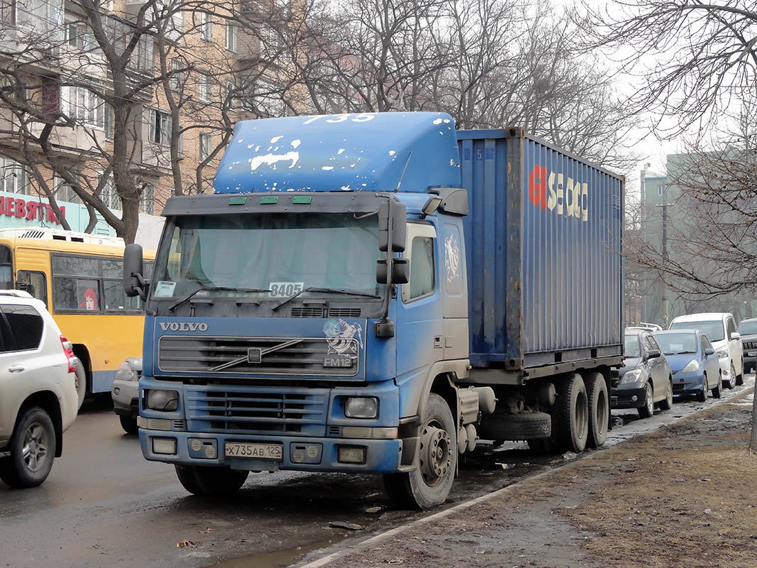 Приморский край, № Х 735 АВ 125 — Volvo ('1998) FM12.380