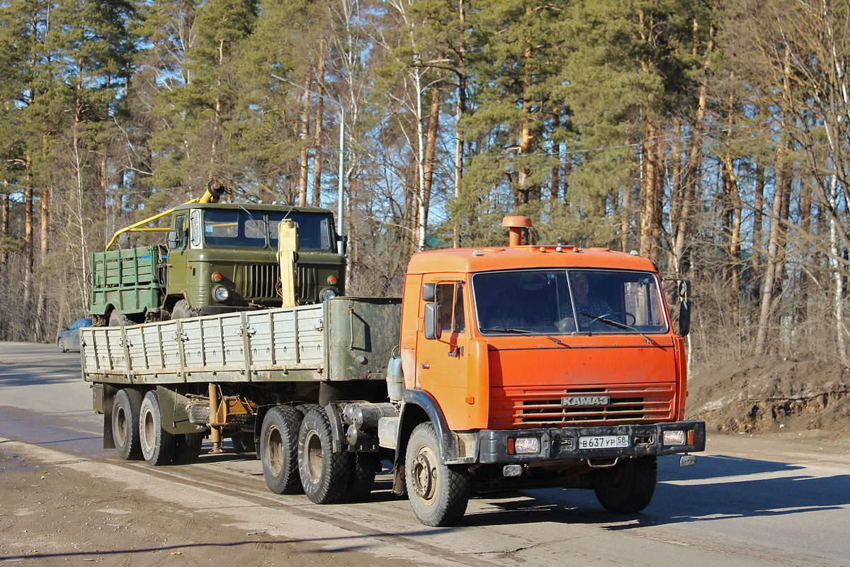 Пензенская область, № В 637 УР 58 — КамАЗ-54115 [541150]