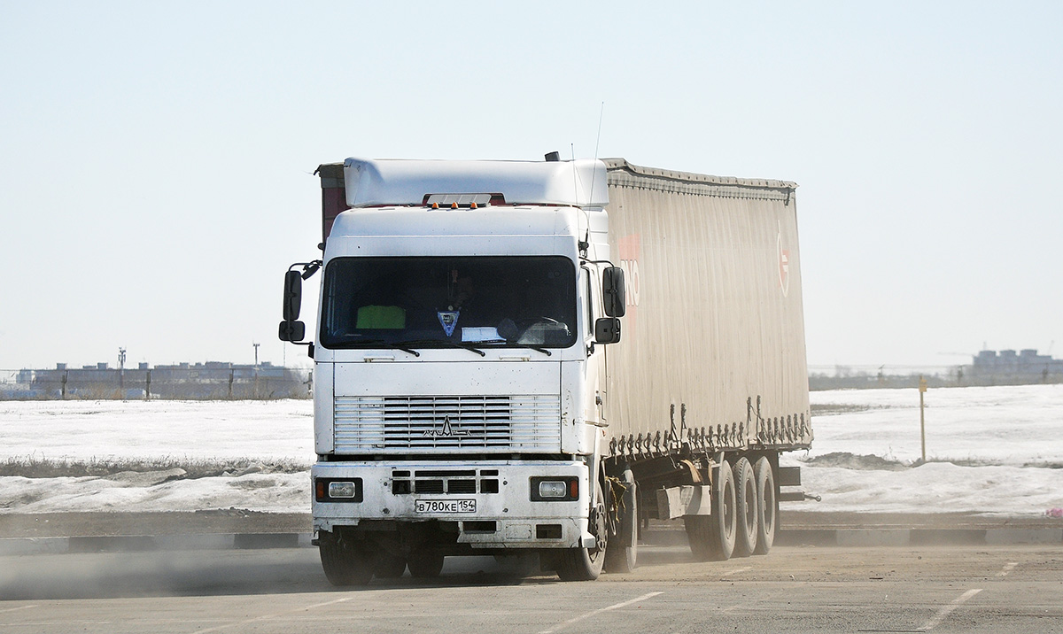 Новосибирская область, № В 780 КЕ 154 — МАЗ-5440A5