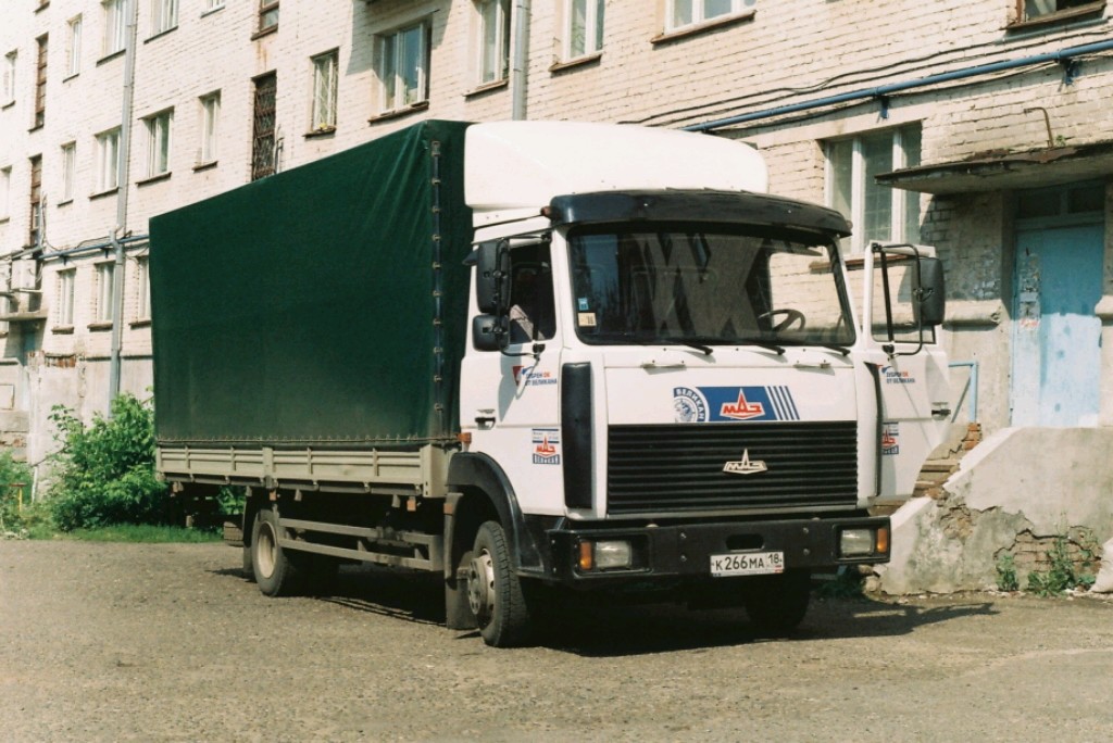 Удмуртия, № К 266 МА 18 — МАЗ-437040