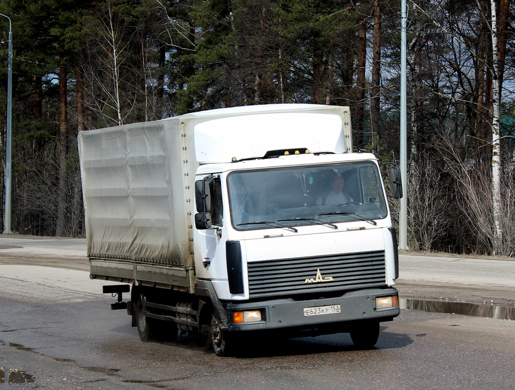 Нижегородская область, № Е 623 КР 152 — МАЗ-437130