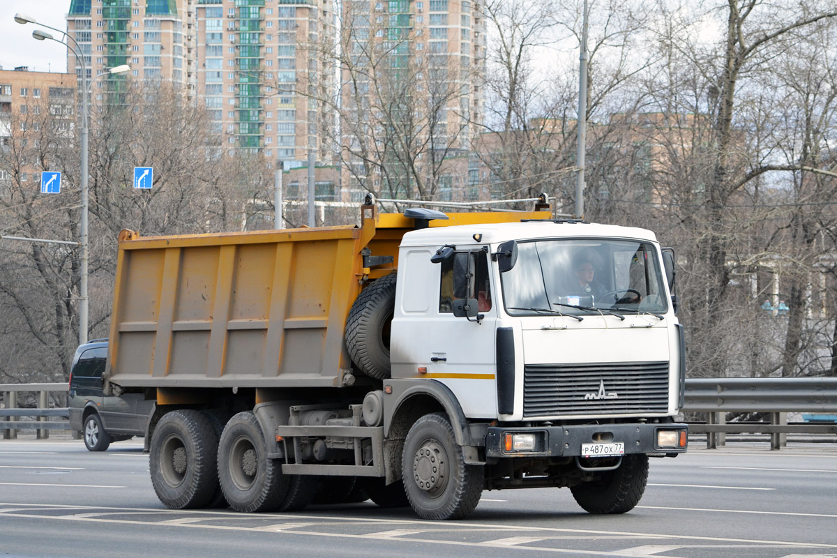 Москва, № Р 487 ОХ 77 — МАЗ-551605