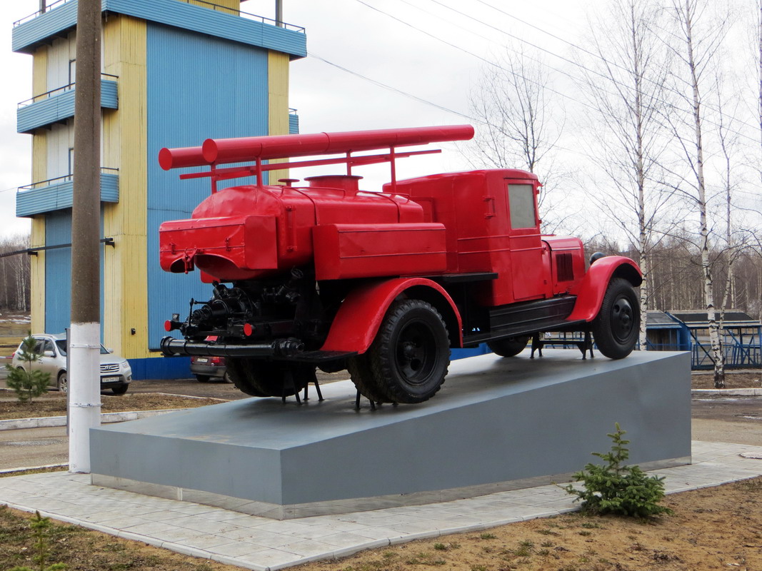 Кировская область, № (43) Б/Н 0002 — ЗИС-5; Техника на постаментах, памятники (Кировская область); Транспортные средства без номеров (Кировская область)