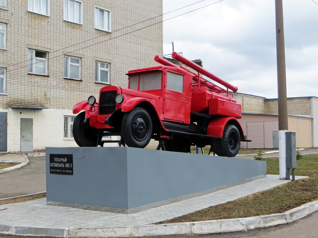 Кировская область, № (43) Б/Н 0002 — ЗИС-5; Техника на постаментах, памятники (Кировская область); Транспортные средства без номеров (Кировская область)