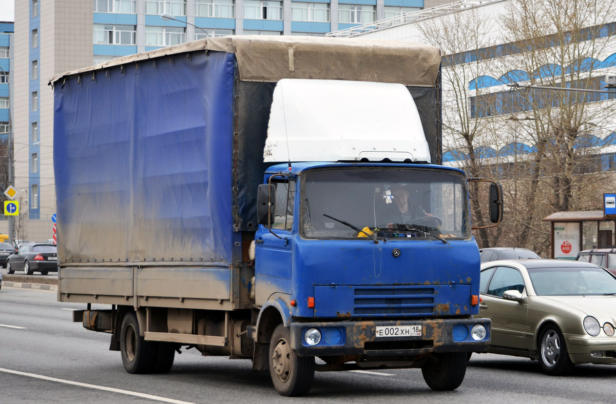 Удмуртия, № Е 002 ХН 18 — Mercedes-Benz LP (общая модель)