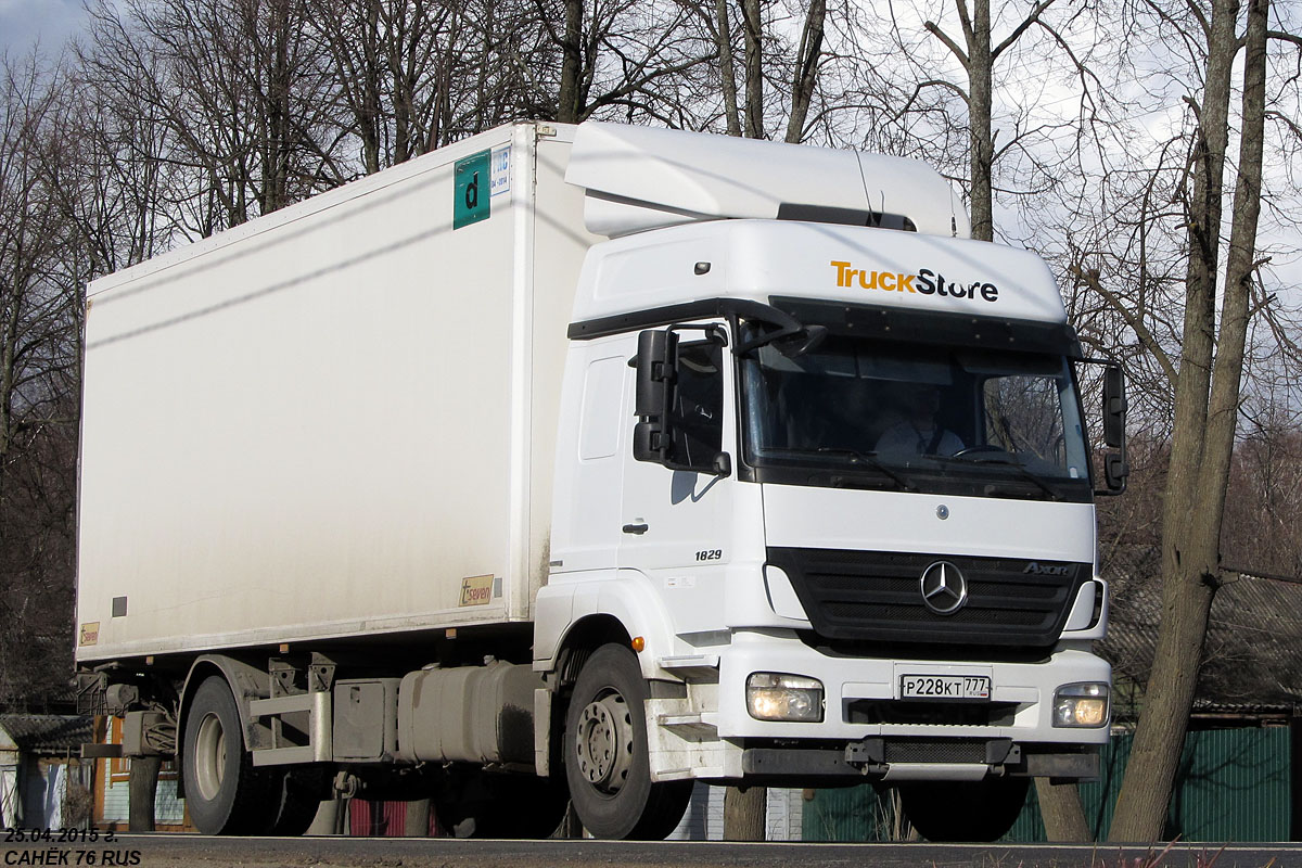 Москва, № Р 228 КТ 777 — Mercedes-Benz Axor 1829