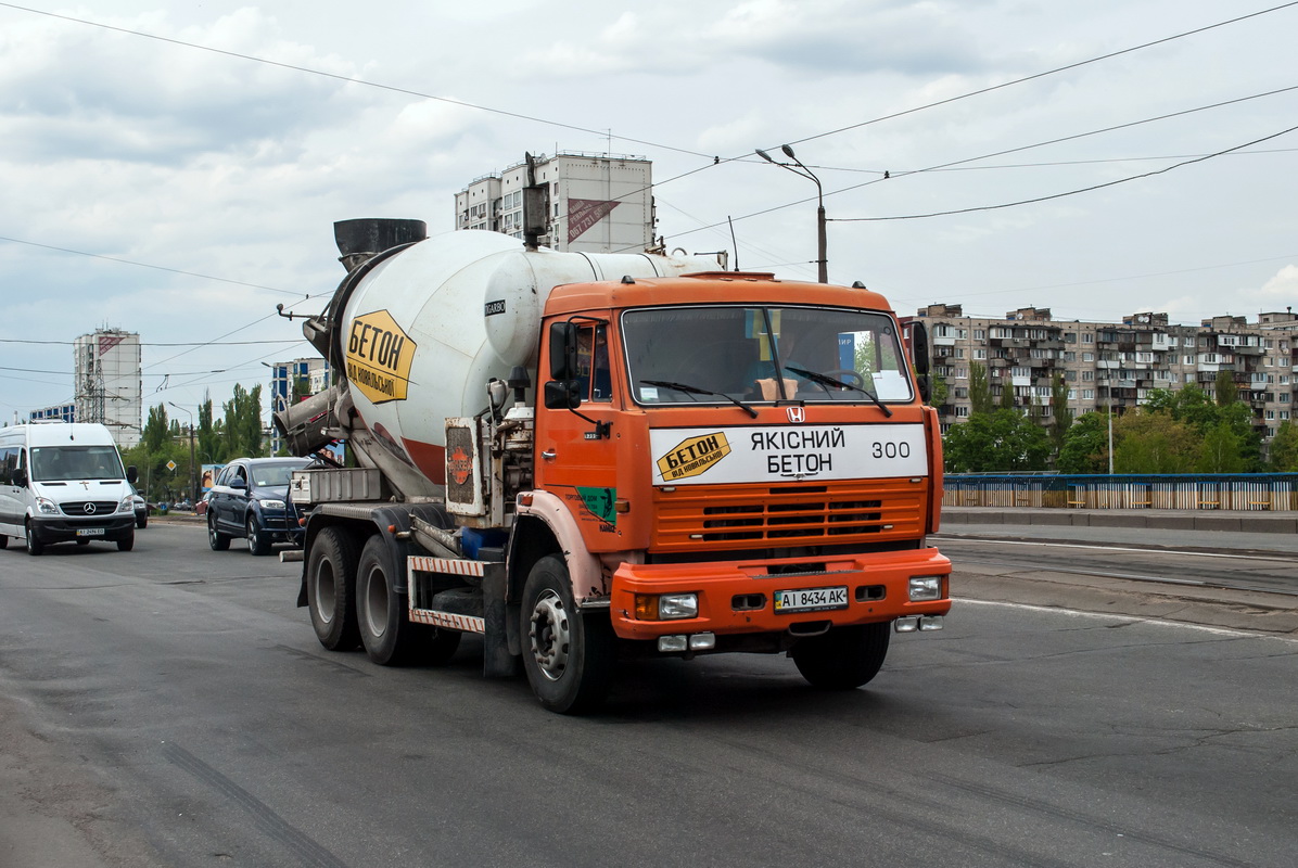 Киев, № 300 — КамАЗ-53229-15 [53229R]