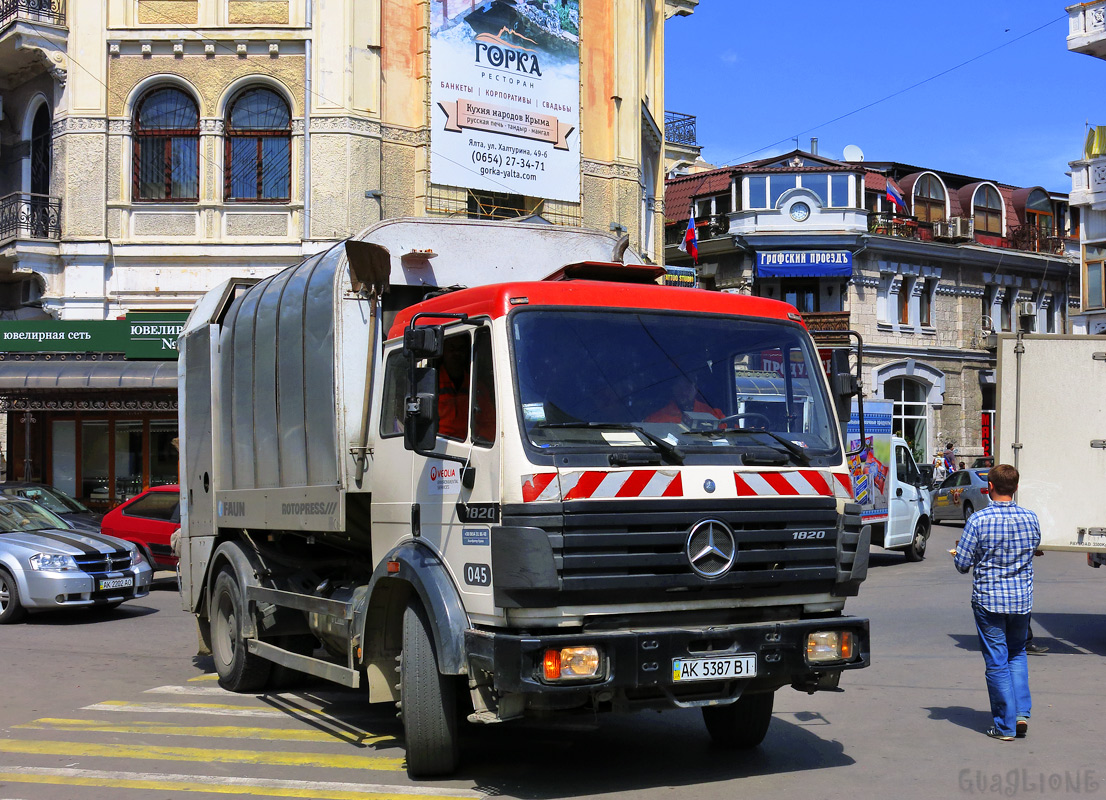Крым, № 045 — Mercedes-Benz SK 1820