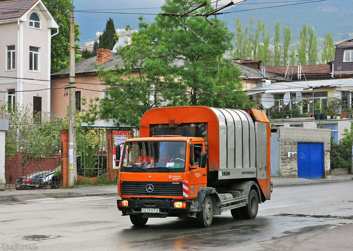 Крым, № 052 — Mercedes-Benz LK 1520