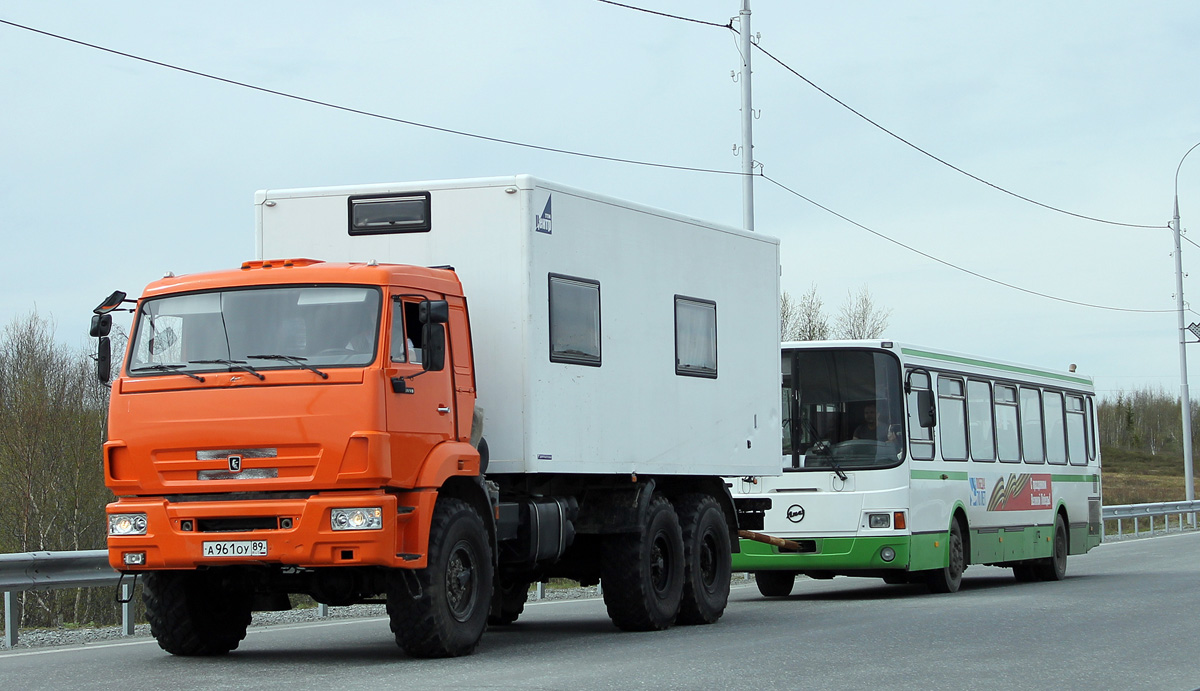 Ямало-Ненецкий автоном.округ, № А 961 ОУ 89 — КамАЗ-43118-24