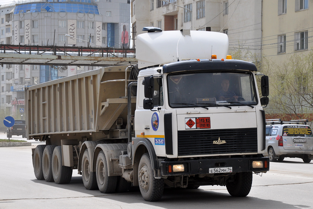 Саха (Якутия), № Е 562 МН 14 — МАЗ-6422A5