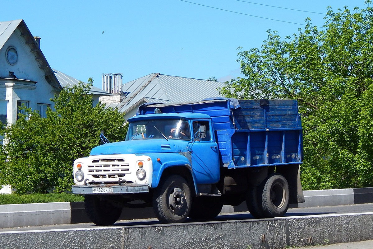Белгородская область, № Е 432 СК 31 — ЗИЛ-495810