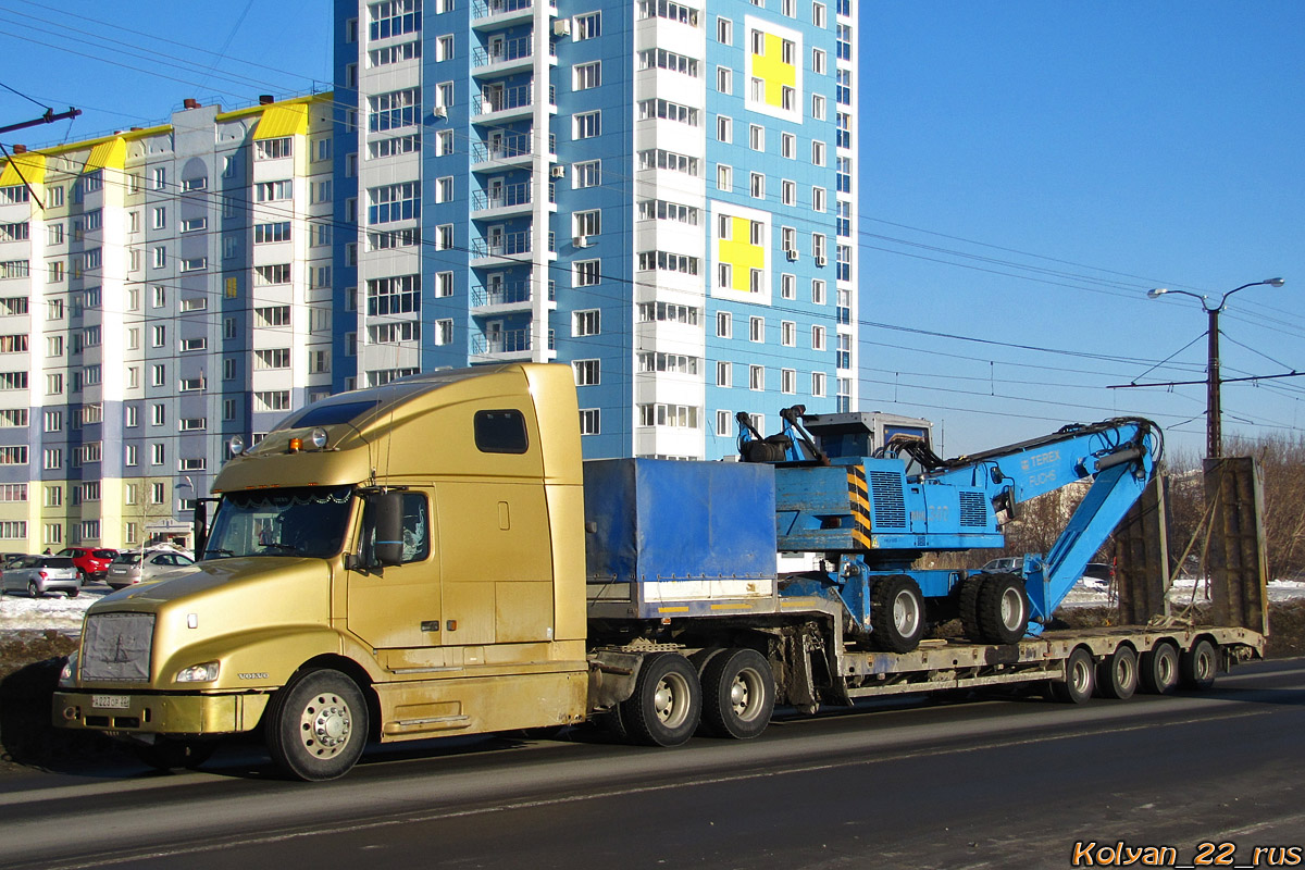 Алтайский край, № А 223 ОР 22 — Volvo VNL660; Алтайский край — Разные фотографии (Спецтехника)