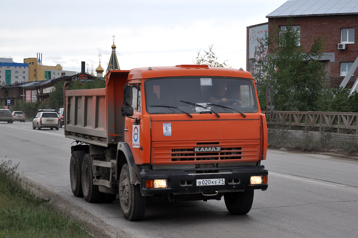 Чувашия, № В 020 КЕ 21 — КамАЗ-65115-D3(97)
