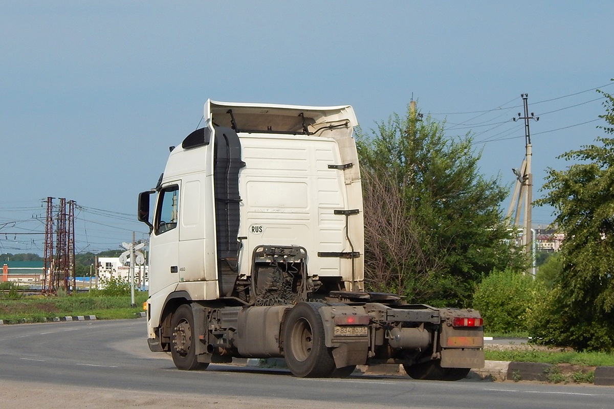 Белгородская область, № Р 834 ВО 31 — Volvo ('2002) FH12.480