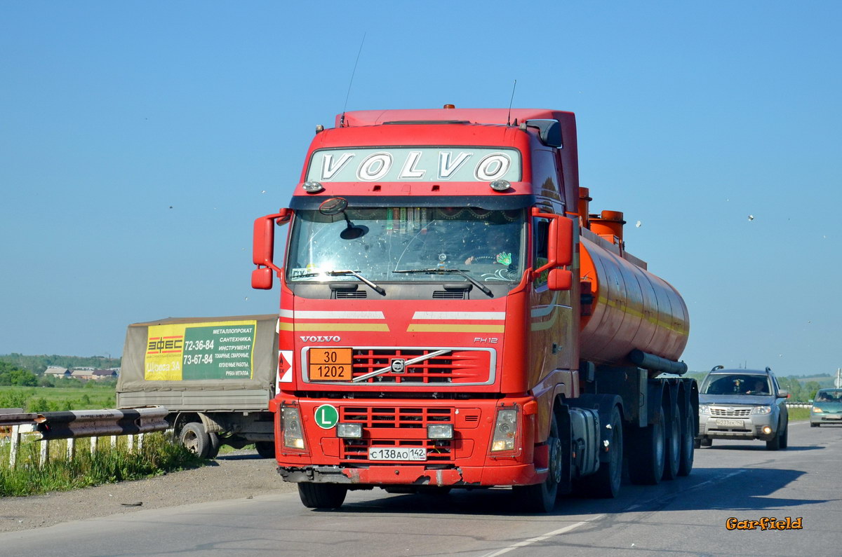 Кемеровская область, № С 138 АО 142 — Volvo ('2002) FH12.420