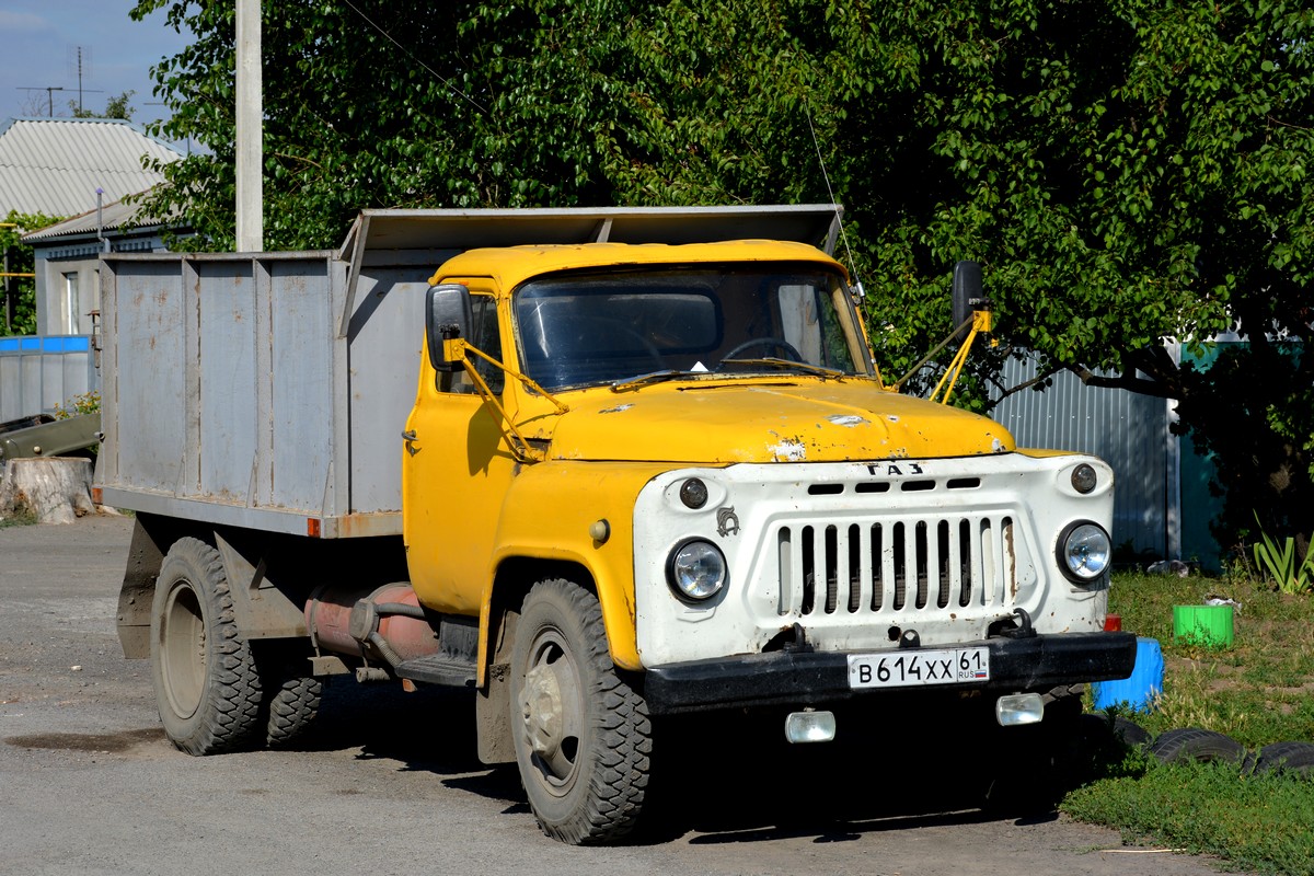 Ростовская область, № В 614 ХХ 61 — ГАЗ-52-02